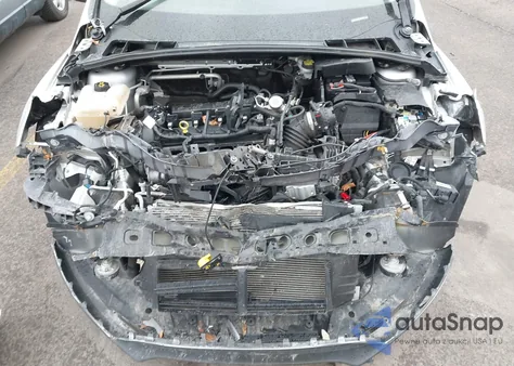 2016 Ford Focus S z USA, uszkodzony, nr VIN 1FADP3E27GL397648